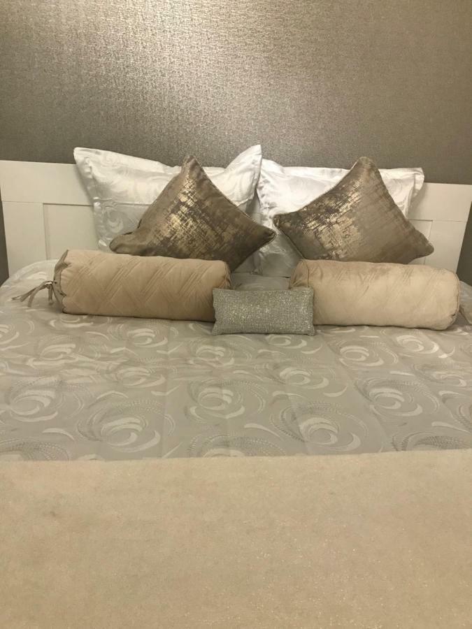 Diamond Apartment *